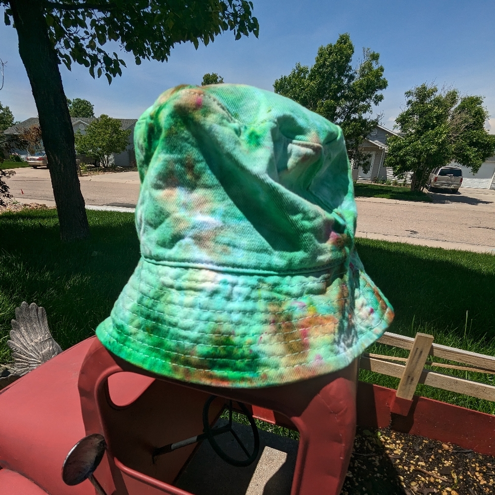 Bucket Hat